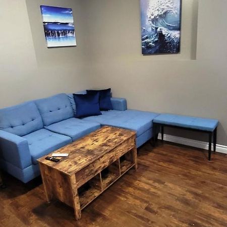 Blue Wave 2 Bedroom Suite Saskatoon Extérieur photo