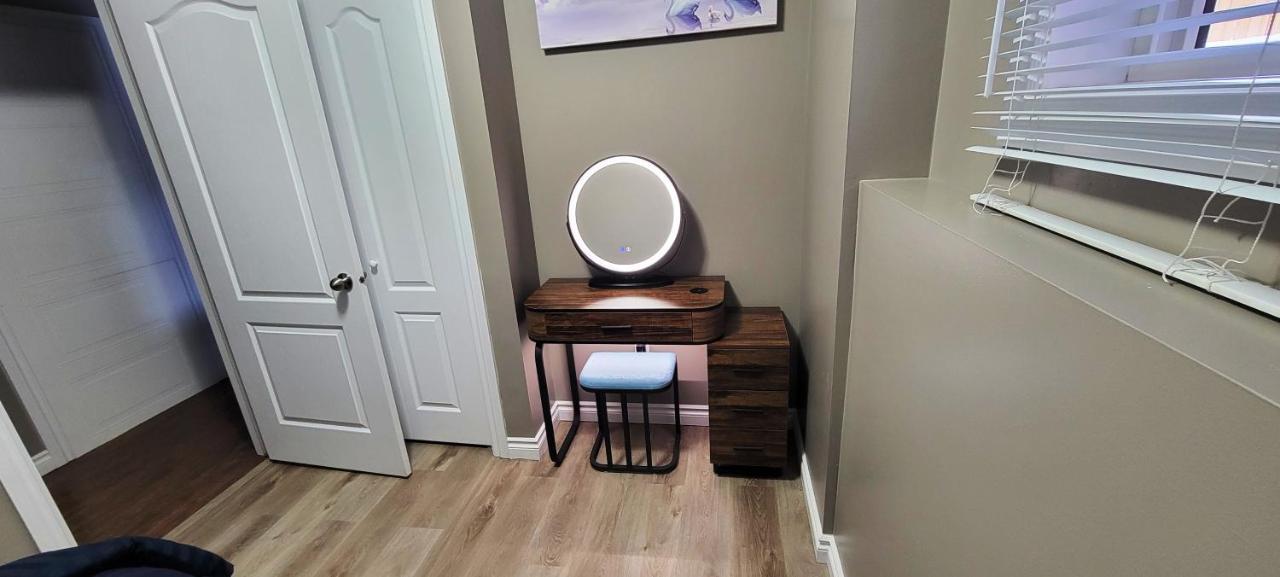 Blue Wave 2 Bedroom Suite Saskatoon Extérieur photo