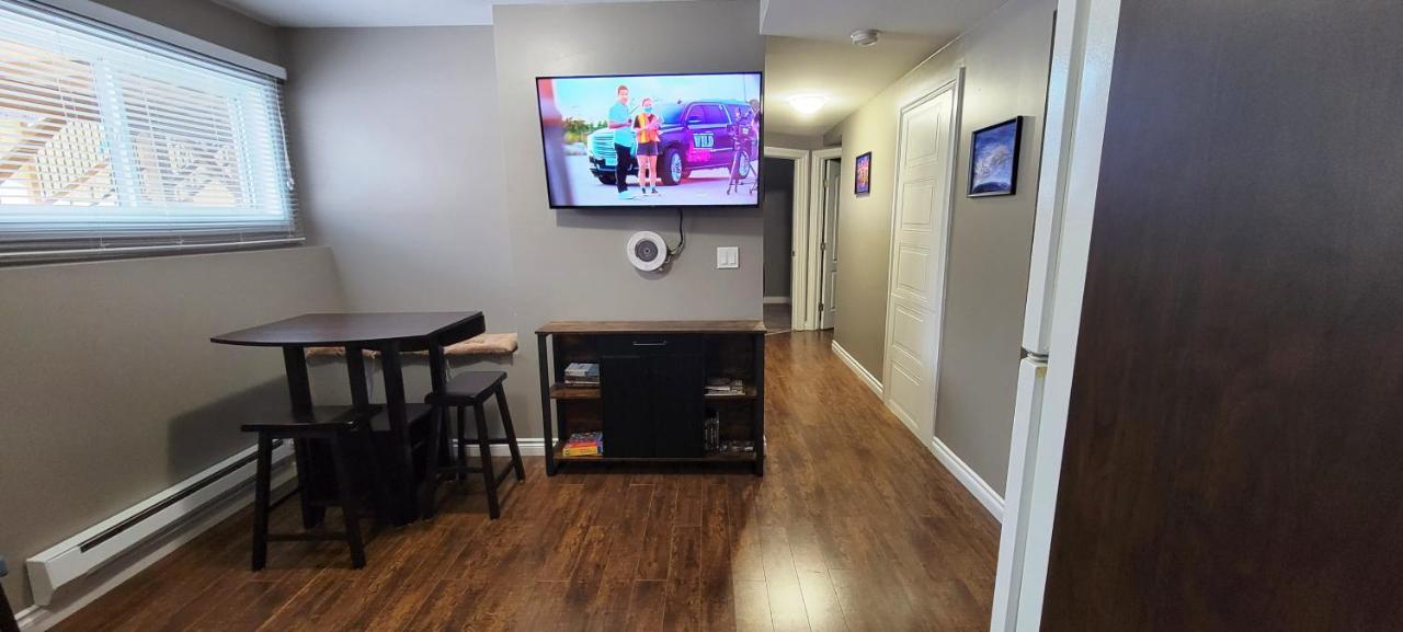 Blue Wave 2 Bedroom Suite Saskatoon Extérieur photo
