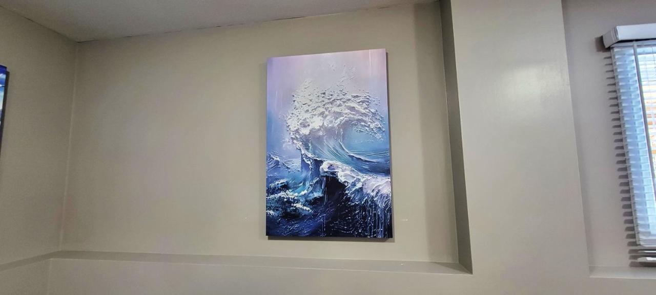 Blue Wave 2 Bedroom Suite Saskatoon Extérieur photo